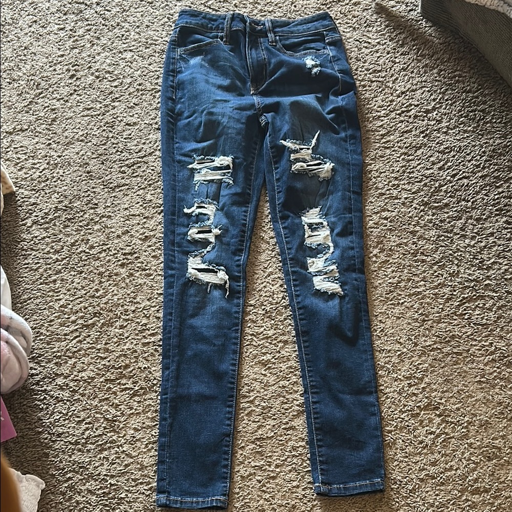 Stylish Blue Distressed Women's Jeans